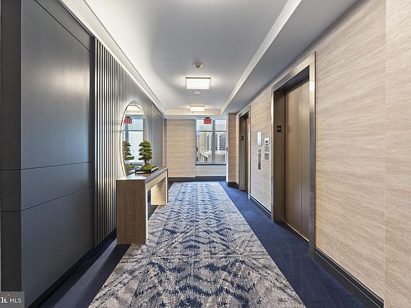 4th image of 1111 23rd St NW #Penthouse 1c