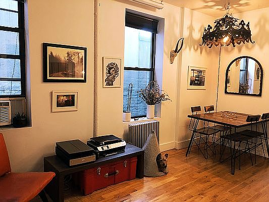 4th image of 122 Orchard St APT 18