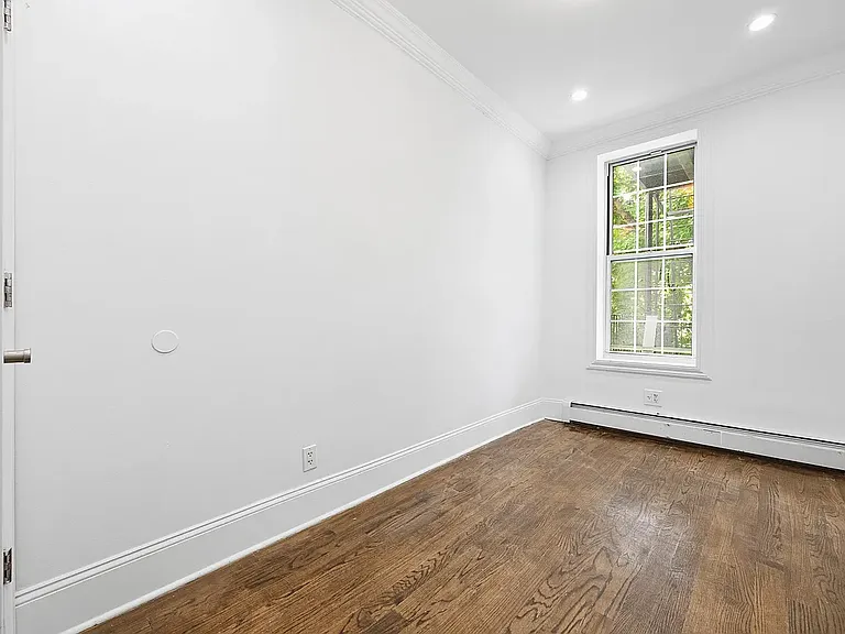 964 Madison St #2C — Photo 6