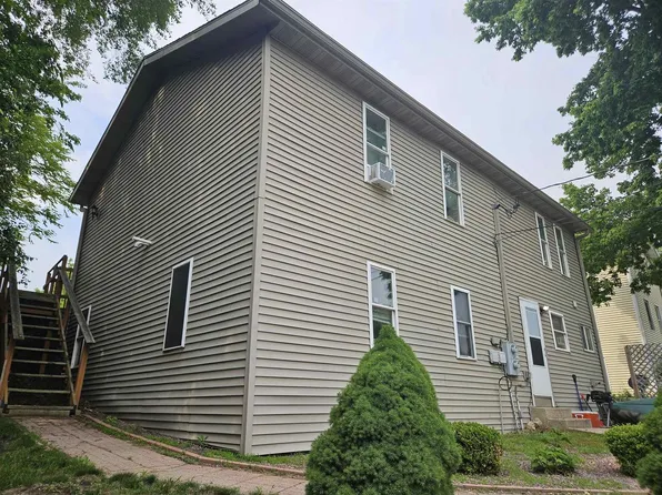 502 E Cook Street, Portage, WI 53901