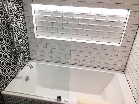 Rented by Premier Metro Realty Corp | media 31