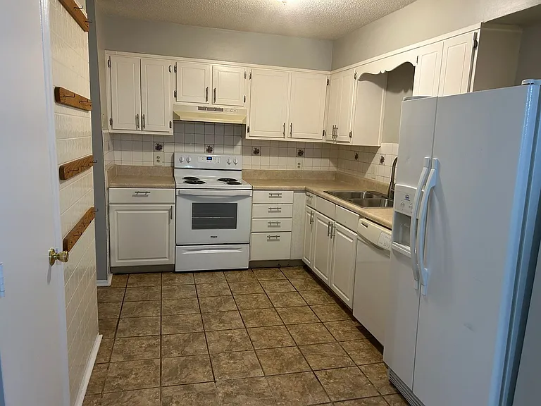 5014 Flint Ridge Pl — Photo 8