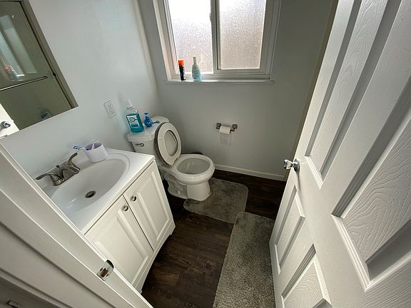 3rd image of 2550 Robinson Ave #4