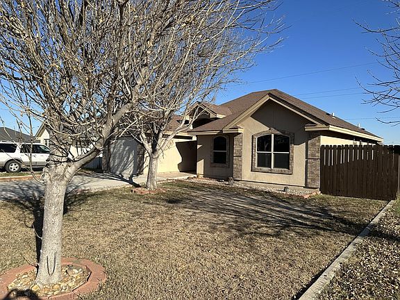 4th image of 2774 Oak Manor Dr