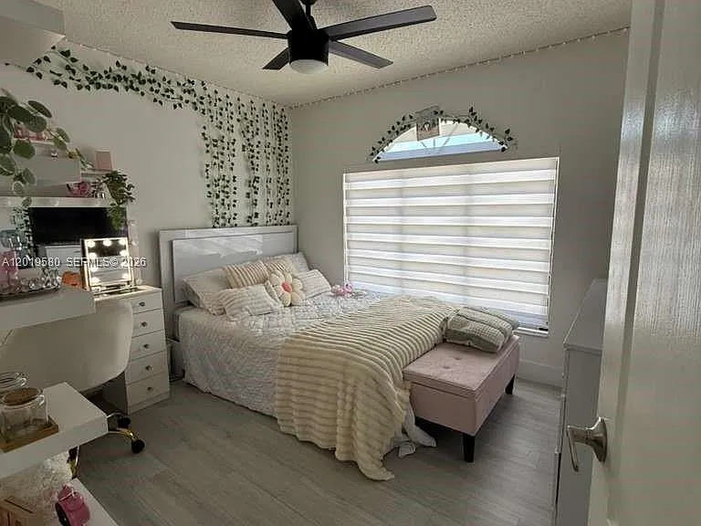13818 SW 157th Ter — Photo 15