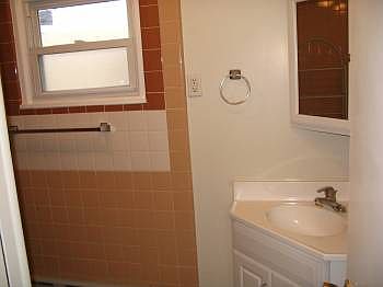 5th image of 2233 S Darien St