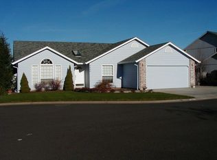 2003 NW 30th Cir, Camas, WA 98607