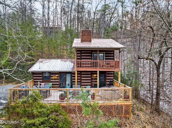 1815 Taylor Way, Sevierville, TN 37876