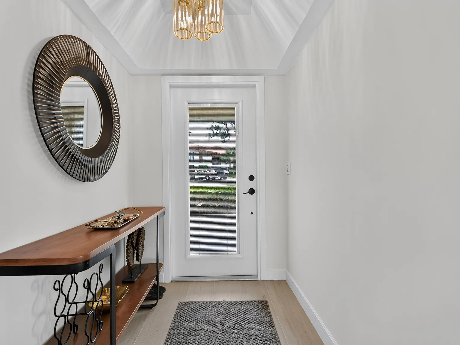 2 bed, 2.0 bath, 1366 sqft, $3,000 — Photo 3