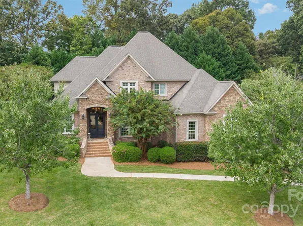 3425 Araglin Dr, Gastonia, NC 28056