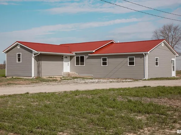 6423 Quail Run Rd, Salem, IL 62881