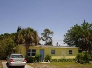 930 Lakeview Dr, North Fort Myers, FL 33903