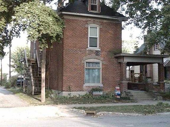 2nd image of 414 N Harrison St