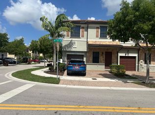 10006 W 3rd Ln, Hialeah, FL 33012