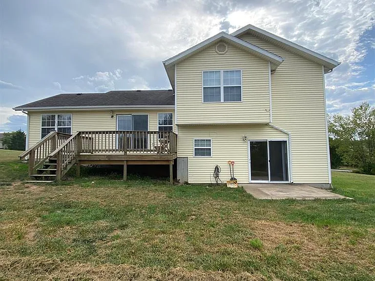 20385 Simmons Rd — Photo 3