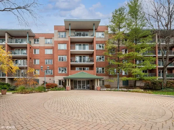 3950 W Bryn Mawr Ave APT 302, Chicago, IL 60659