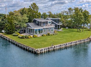 308 Towd Point Rd, Southampton, NY 11968