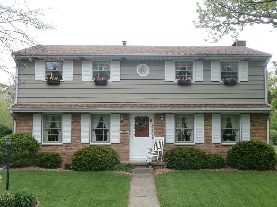 1st image of 2923 W Vassar Ct