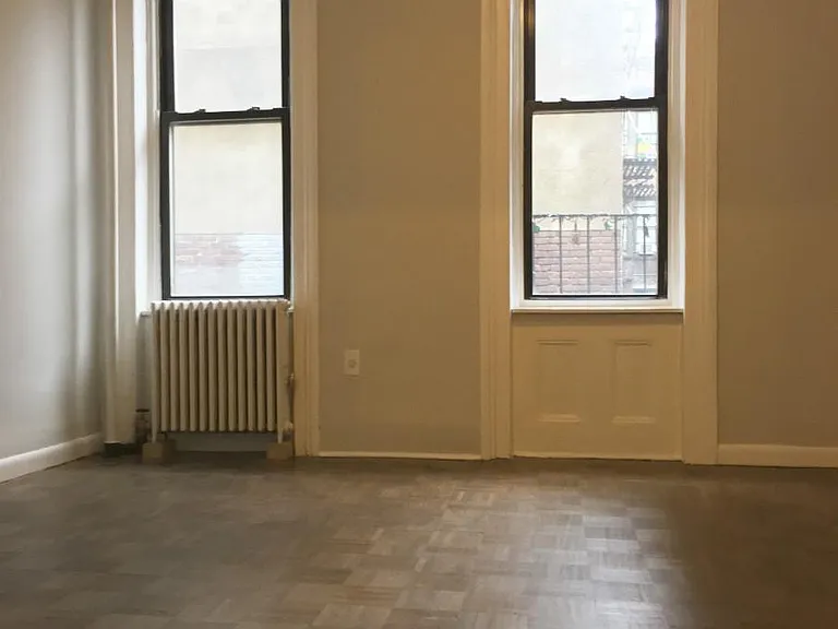 248 E 90th St #3C — Photo 4