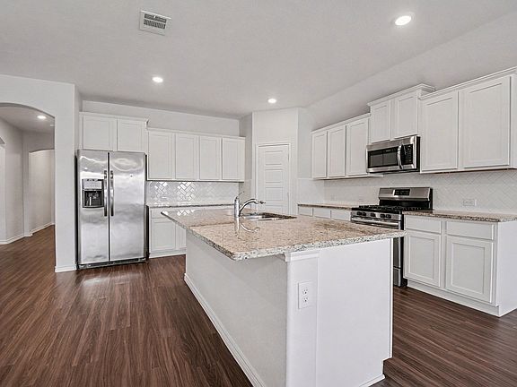 5th image of 3616 Sabine Dr