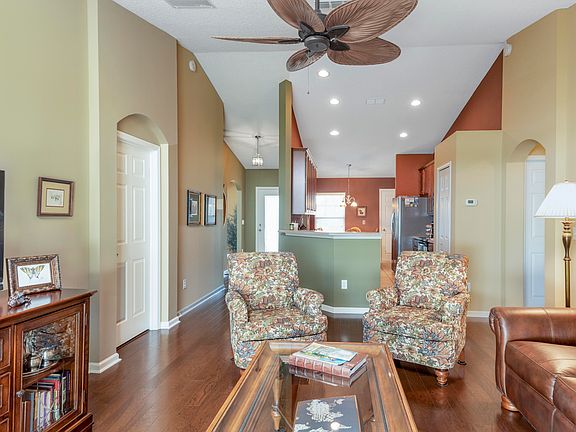 3rd image of 325 Casa Sevilla Ave