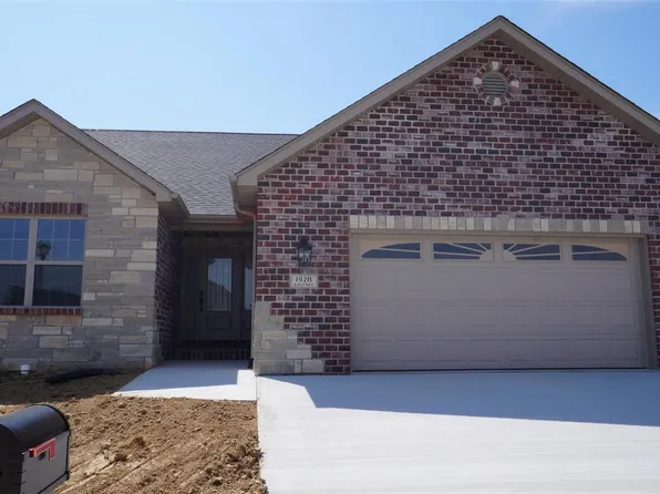 1928 Ravenel, Swansea, IL 62226