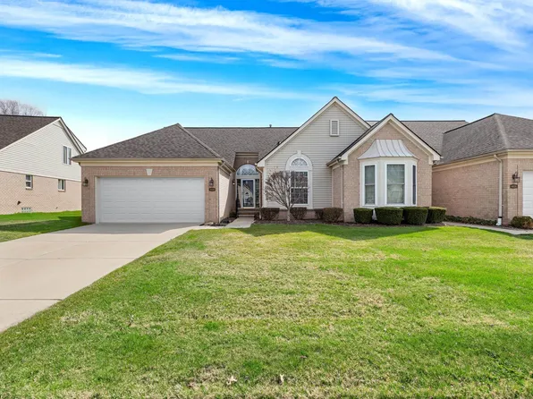 44130 Kendyl Dr, Sterling Heights, MI 48314
