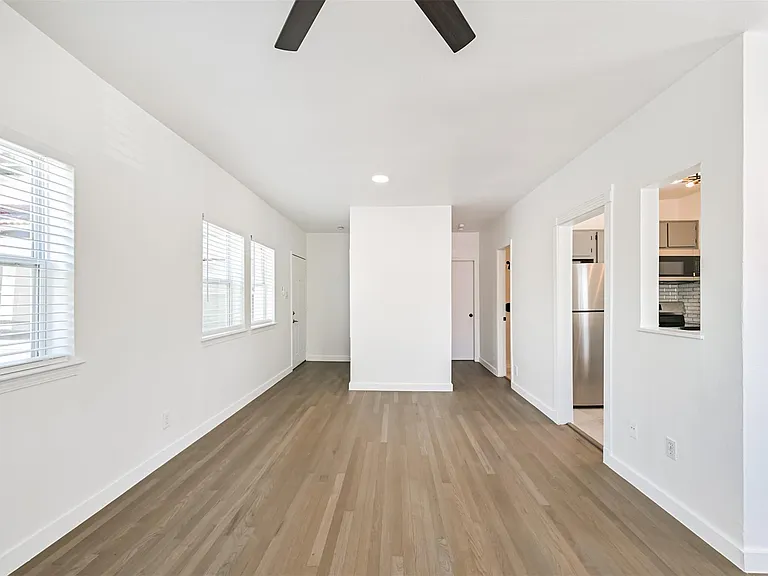 415 Fairview Ave #9 — Photo 6