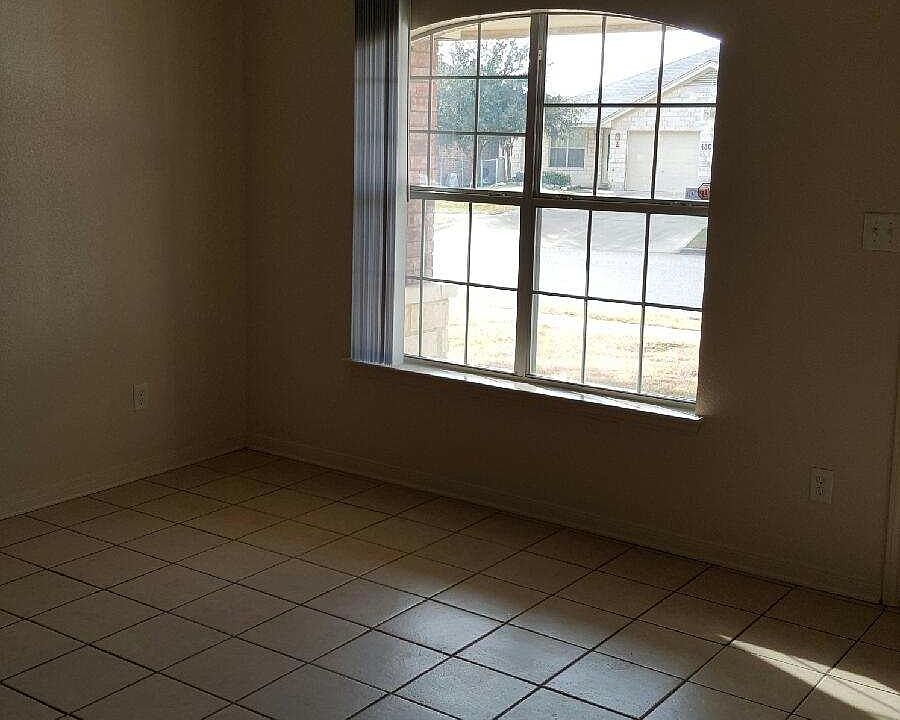 1st image of 4809 John David Dr APT B