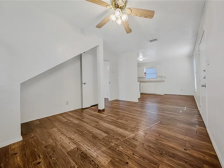 813 Furman Ave #1 — Photo 10