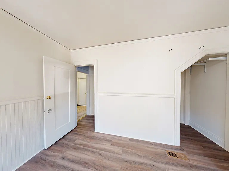 2817 College Ave — Photo 13