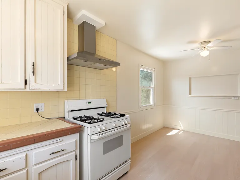 5625 Gables St — Photo 16