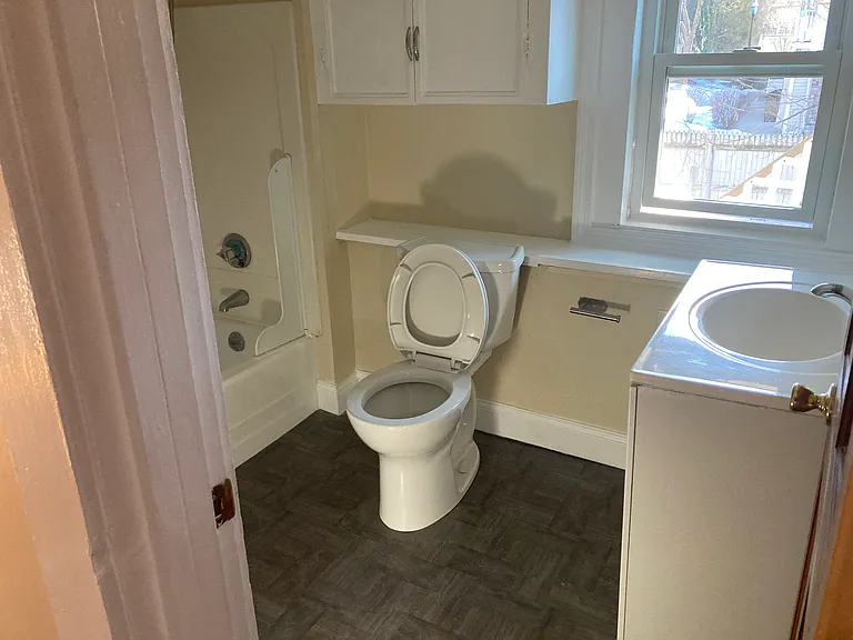3 Revere Ct #2 — Photo 11