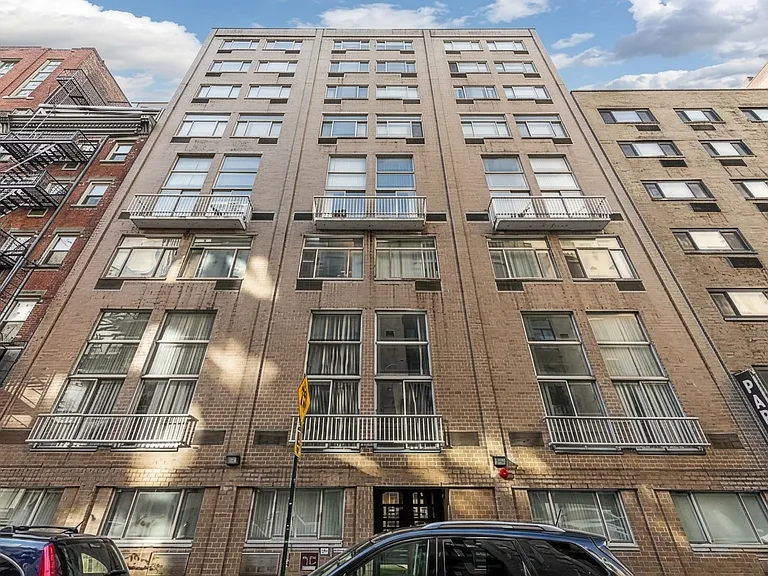220 E 24th St #5D — Photo 5