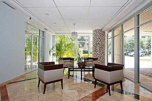 25 Bay Tower - Brickell