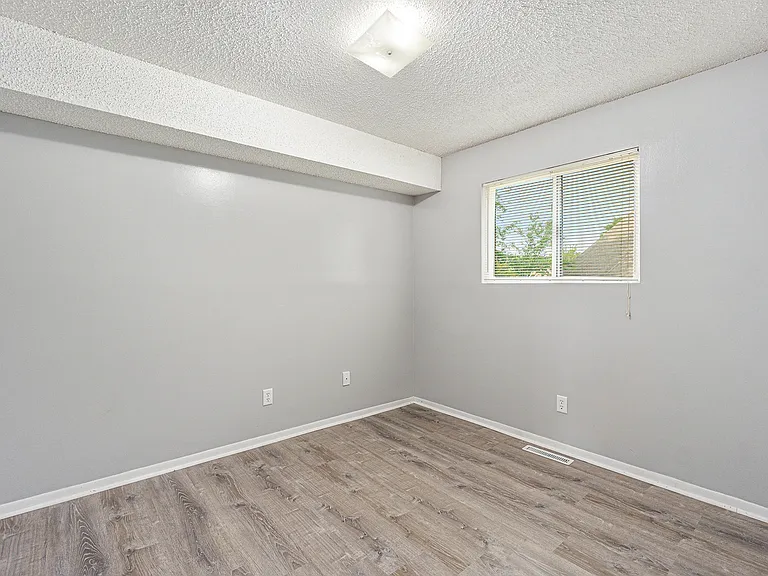5965 Briarcliff Ln — Photo 9