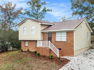 729 Country View Dr, Birmingham, AL 35215