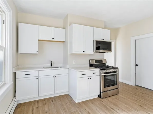 15 Crimea St, Providence, RI 02908