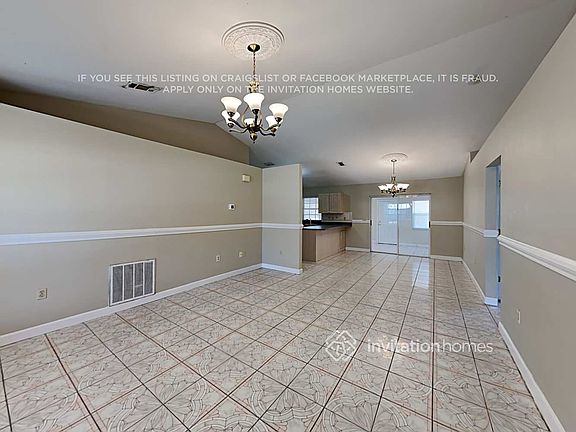 4th image of 5850 Lake Grove Dr
