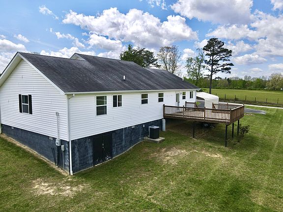 5th image of 150 Baltimore Ln
