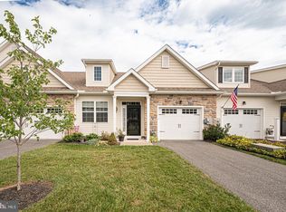 231 Rose View Dr, West Grove, PA 19390