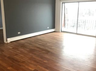 111 E Dundee Rd, Wheeling, IL 60090