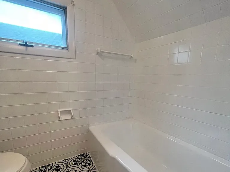 22 Verchild St #3 — Photo 3