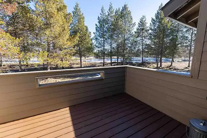 Patio area view to Woodland golf course!!