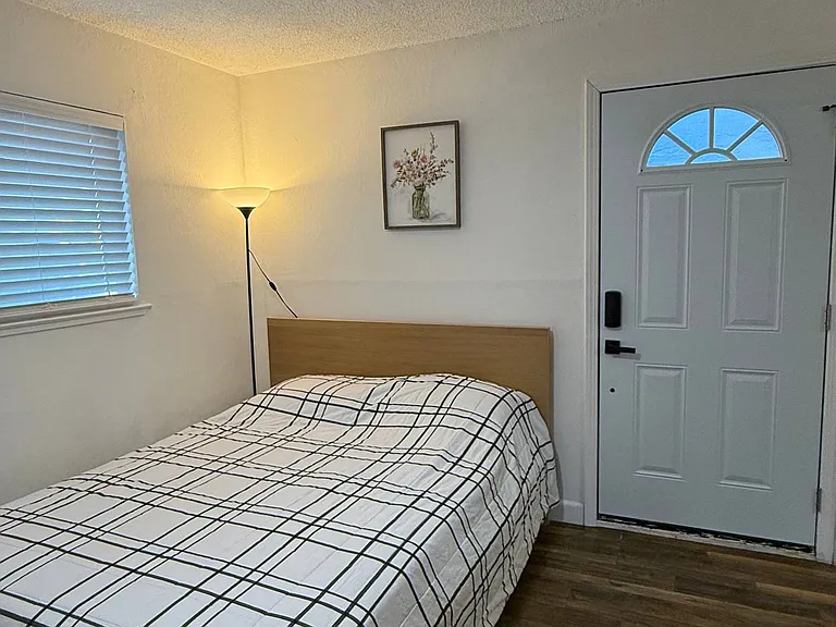 41 Katie Ct — Photo 22