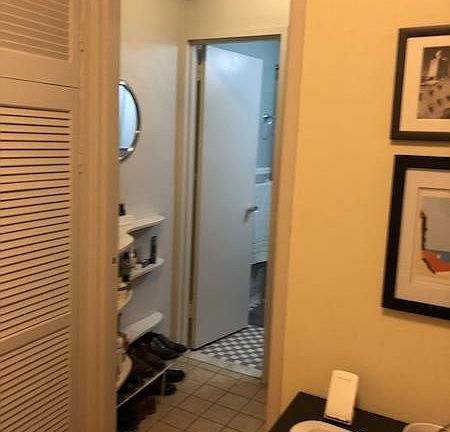 5th image of 425 E 54th St #6U