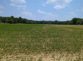 E River Rd, Columbia Station, OH 44028