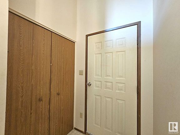2nd image of 5009 51st St