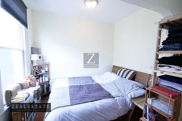 Rented by ZealEstate Group Inc | media 45