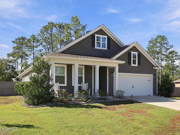 3rd image of 115 Salt Creek Lane